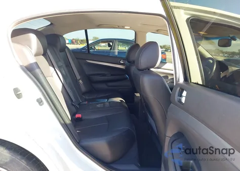 2013 Infiniti G37X z USA, uszkodzony, nr VIN JN1CV6AR0DM770439